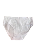 Panty de algodón talle medio con encajes